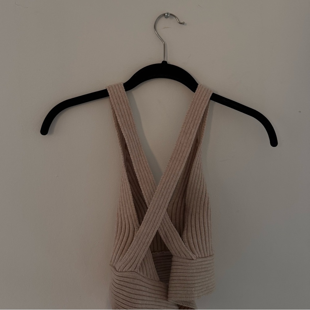 Lulus Ribbed Cross Back Crop Top - Picture 5 of 6